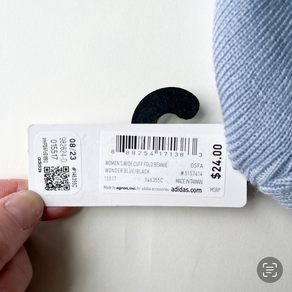 NWT Adidas Women's Fit Cuff Fold Beanie Blue Athleisure - Picture 4 of 6